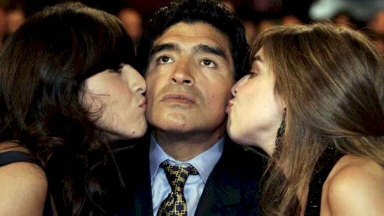 los-letales-posteos-de-dalma-y-gianinna-previos-a-la-audiencia-clave-por-la-muerte-de-diego-maradona