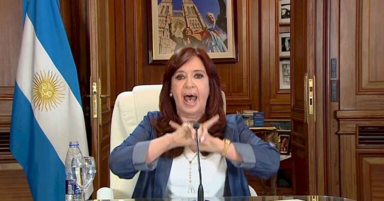 vialidad:-cristina-kirchner-insistira-con-su-inocencia-y-pedira-que-anulen-la-condena-en-su-contra