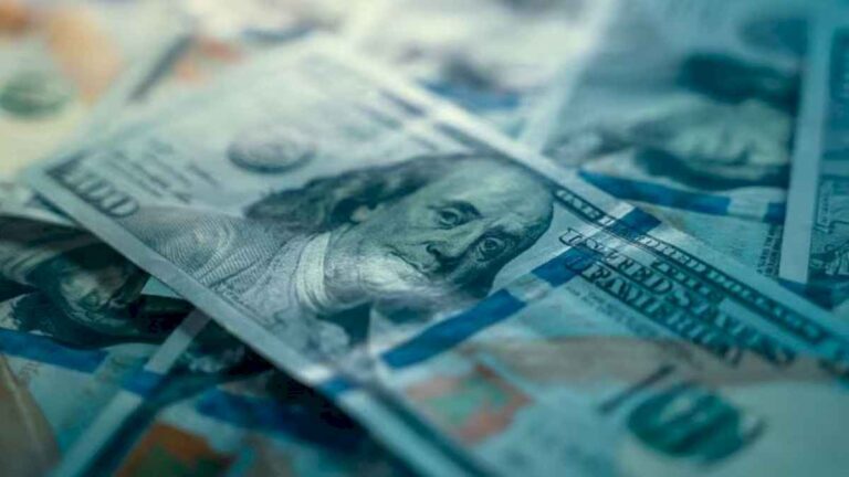 dolar-blue-y-dolar-hoy:-a-cuanto-cotizan-este-jueves-28-de-marzo