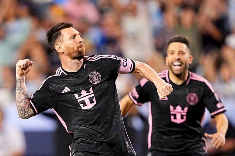 lionel-messi-propulsa-a-inter-miami-a-la-victoria:-el-rosarino-hizo-un-golazo-y-una-asistencia-en-el-3-2-a-kansas-city