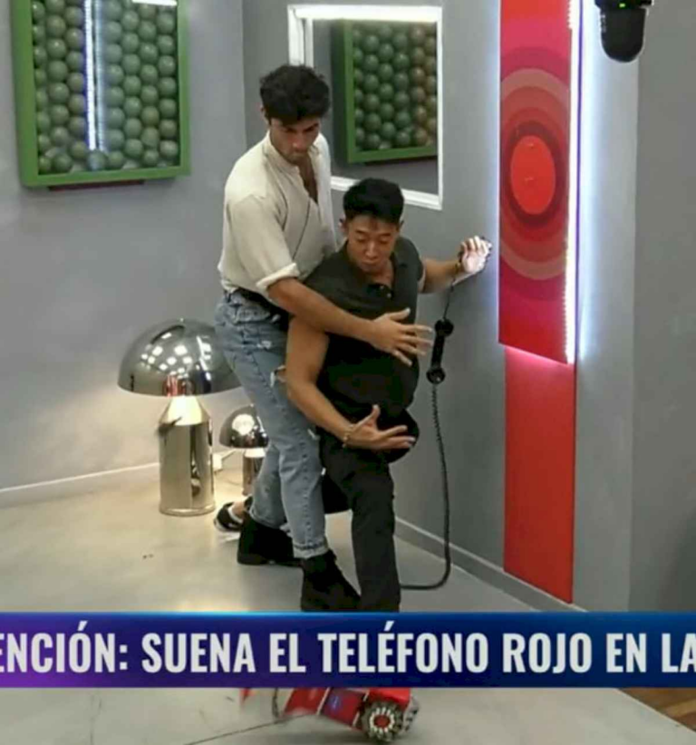 destruyeron-el-telefono-rojo:-el-tremendo-blooper-de-dos-participantes-que-altero-los-planes-de-gran-hermano