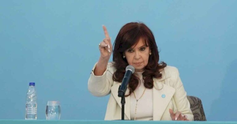 «asi-que-ahora-me-queres-matar?»,-la-respuesta-de-cristina-kirchner-tras-la-polemica-frase-de-javier-milei