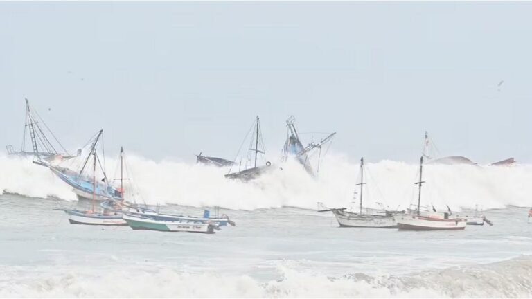 Qué es es el «maretazo», el fenómeno que afectó a Perú y causó innumerables destrozos