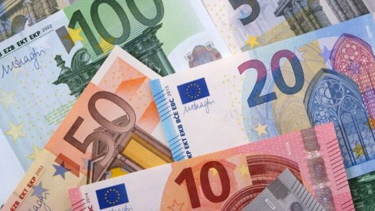 El euro blue cerró a $1260 para la compra y $1281 para la venta este martes 28 de enero de 2025
