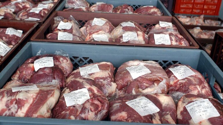 La baja en el ingreso de hacienda dispara los precios de la carne más de 7%
