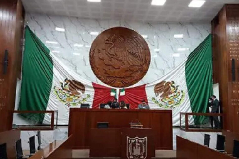 El Parlamento Metropolitano busca más regulaciones vehiculares en el Valle de México