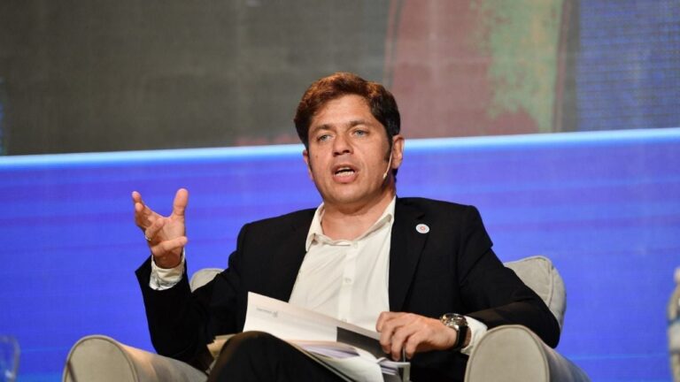 Axel Kicillof le pidió a Milei que parte del dinero del FMI vaya a Bahía Blanca