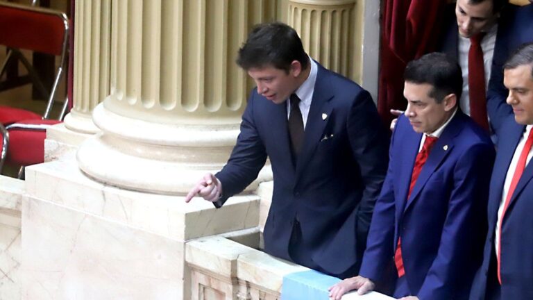 Facundo Manes retiró su reclamo ante la Corte Suprema por las amenazas de Santiago Caputo