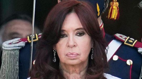 Ni estallido ni epopeya: solo una caída sin red