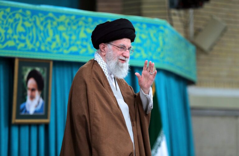 Khamenei, un líder que se juega su vida y su régimen en la guerraconIsrael