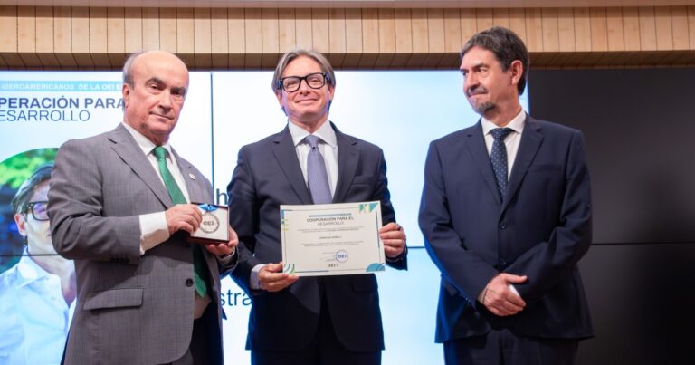 Cinco argentinos fueron premiados por la Organización de Estados Iberoamericanos