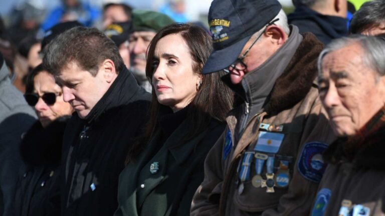 Victoria Villarruel, en el Monumento a la Bandera: «No hay otro lugar donde estar»