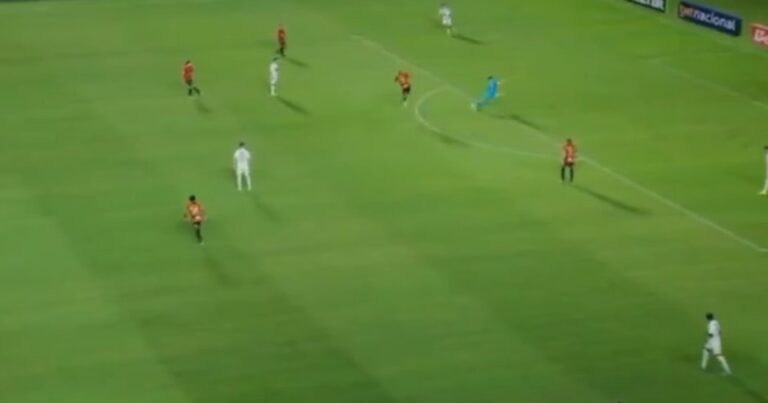 Video: el blooper del arquero del Santos de Neymar ante Sport Recife