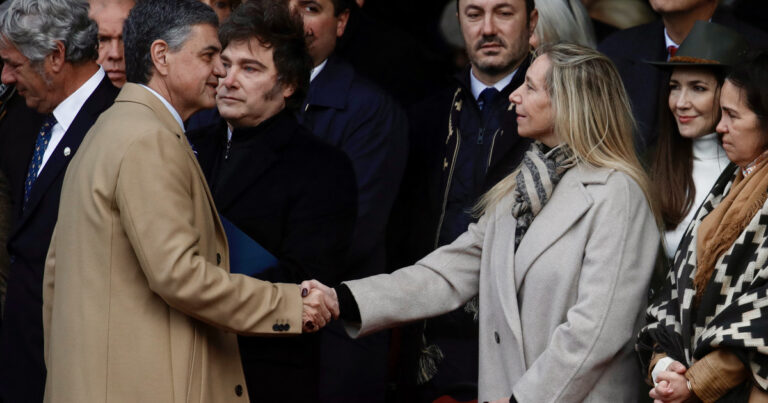 Se cierra el acuerdo entre LLA y el PRO en la Ciudad: pocos lugar para el macrismo y el final del color amarillo en la boleta