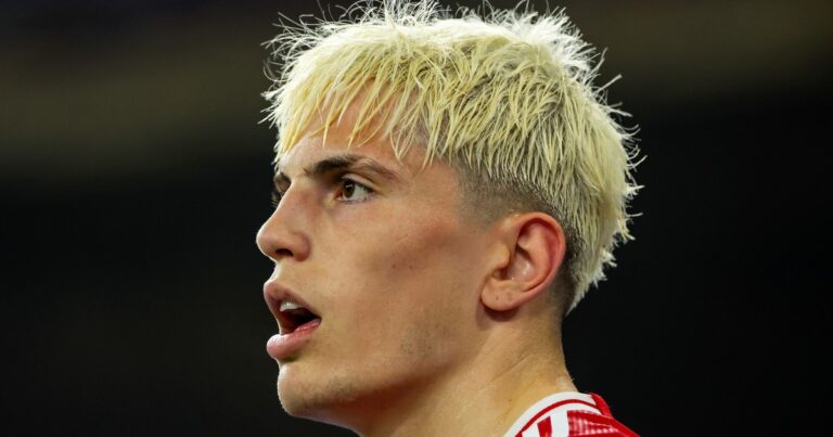 Alejandro Garnacho, sin lugar en Manchester United pero en la mira de otro gigante de la Premier League por una cifra astronómica