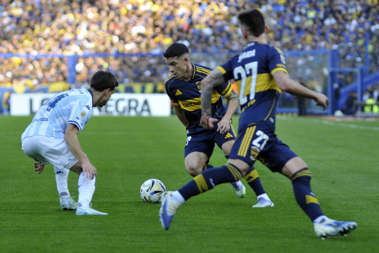 Boca y Racing apenas terminaron igualados