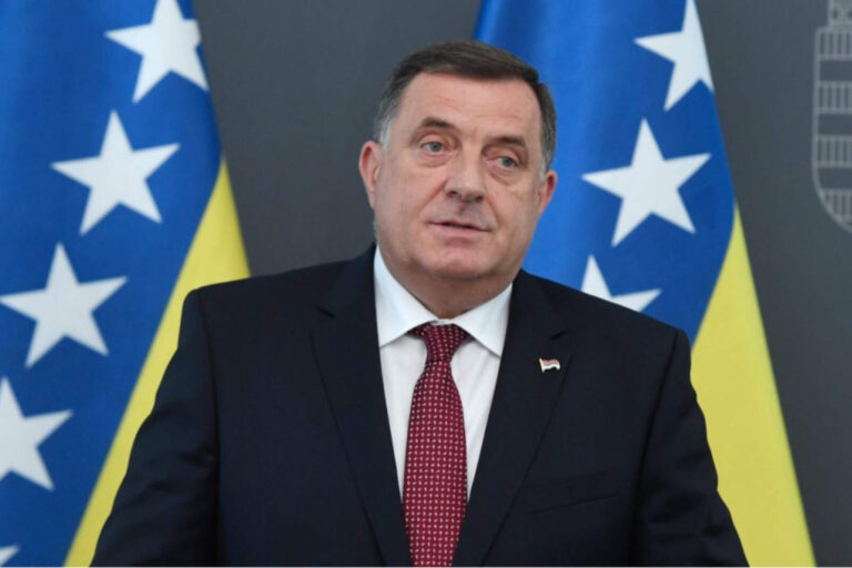 Bosnia: Dodik desafía a Bruselas y mantiene su cargo en la República Srpska