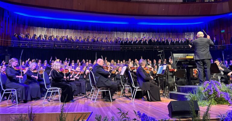 Con un imponente concierto, los mormones celebraron los cien años de su llegada a la Argentina