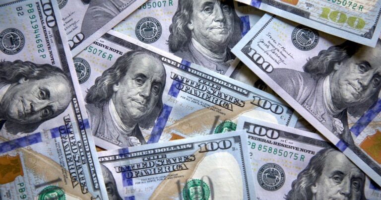 Dólar hoy y dólar blue, EN VIVO: a cuánto cotizó el oficial y cuál fue el precio del paralelo este viernes 22 de agosto, minuto a minuto