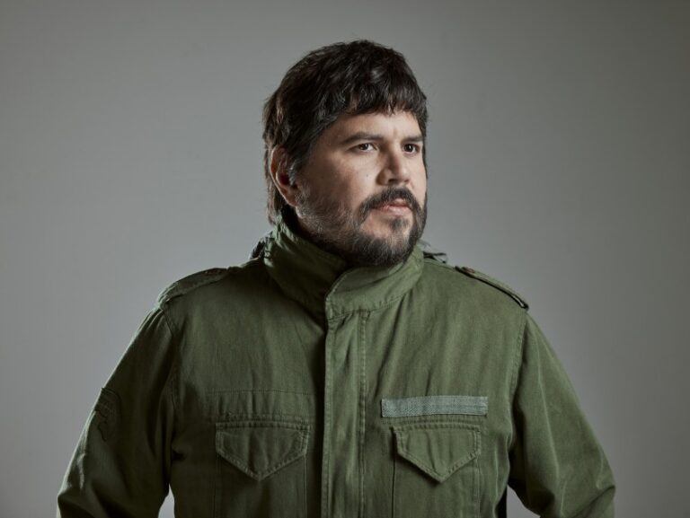 Santiago Motorizado regresa a Mendoza presentando su primer disco solista «El Retorno»