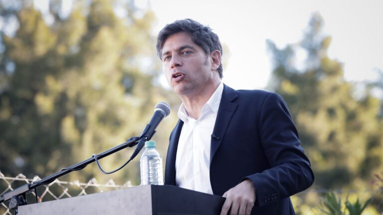 Axel Kicillof: «Es falsa la dicotomía entre Estado o mercado, hacen falta los dos»